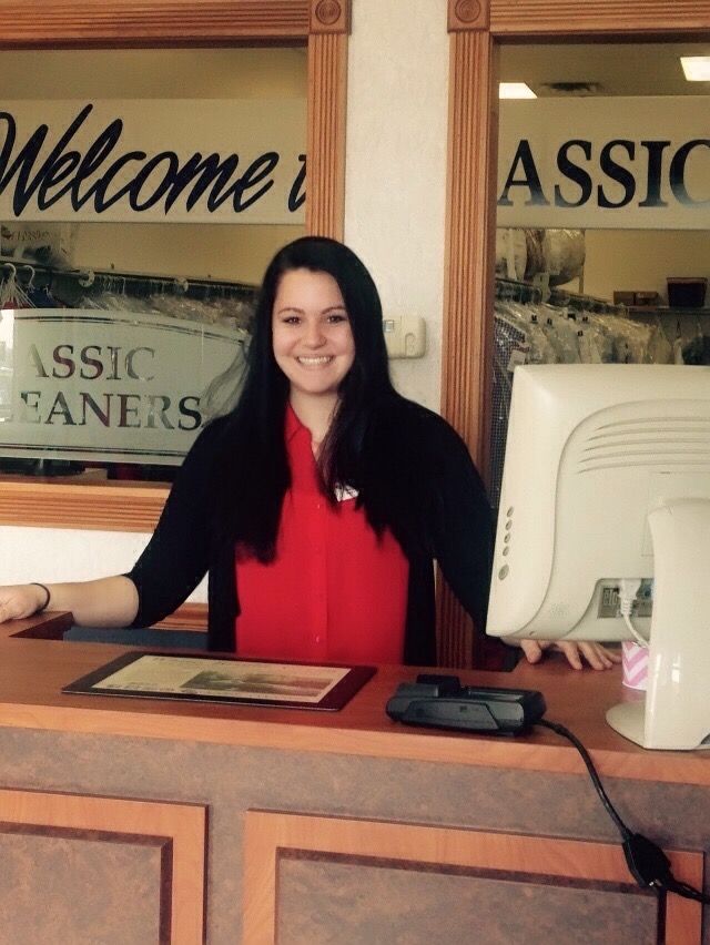 Say Hello to Nicole Dickey – Our Main Street Carmel Store Manager