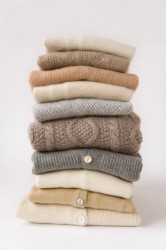 5 Essential Steps to Maintain Your Sweaters